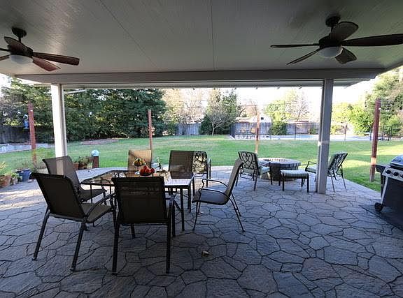 3rd image of 3155 Barberry Ln