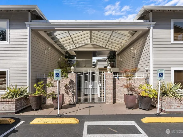 404 3rd Avenue S #A-303, Edmonds, WA 98020