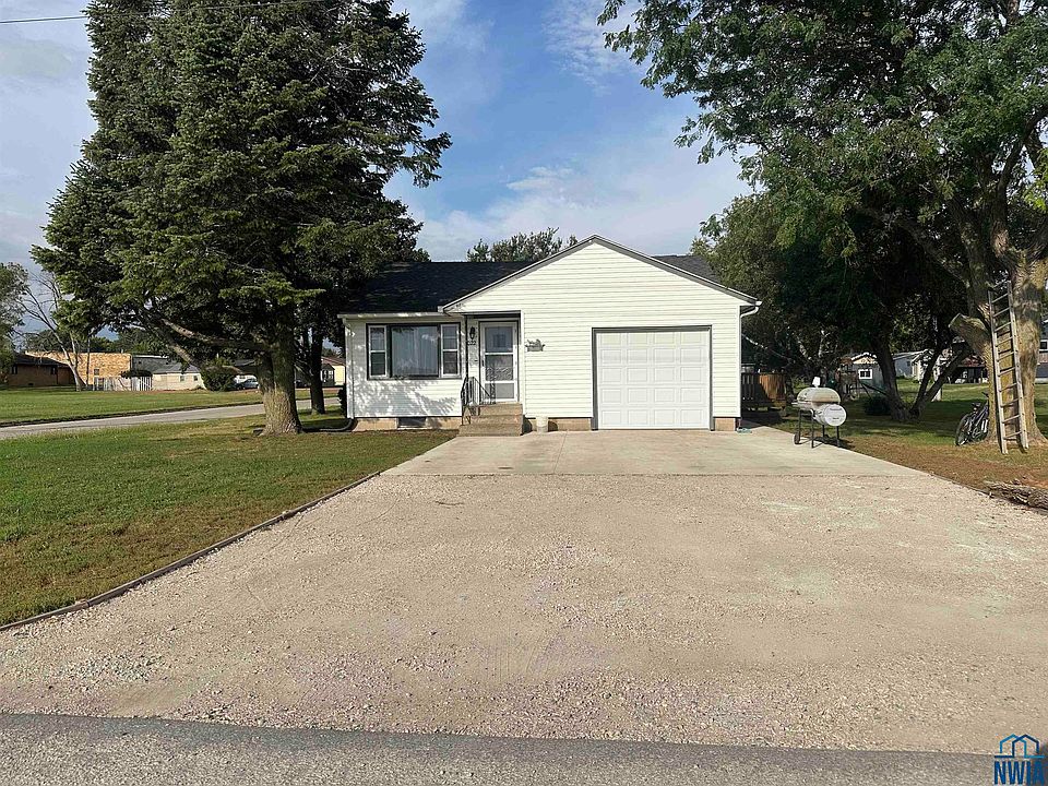 1st image of 1022 Northwestern Dr