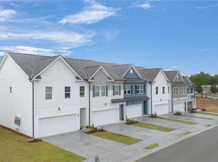 1039 Merritt Dr, Villa Rica, GA 30180