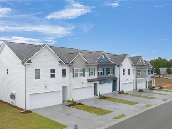 1039 Merritt Dr, Villa Rica, GA 30180