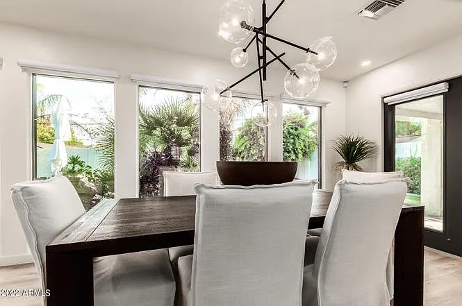 3207 E Colter St — Photo 3