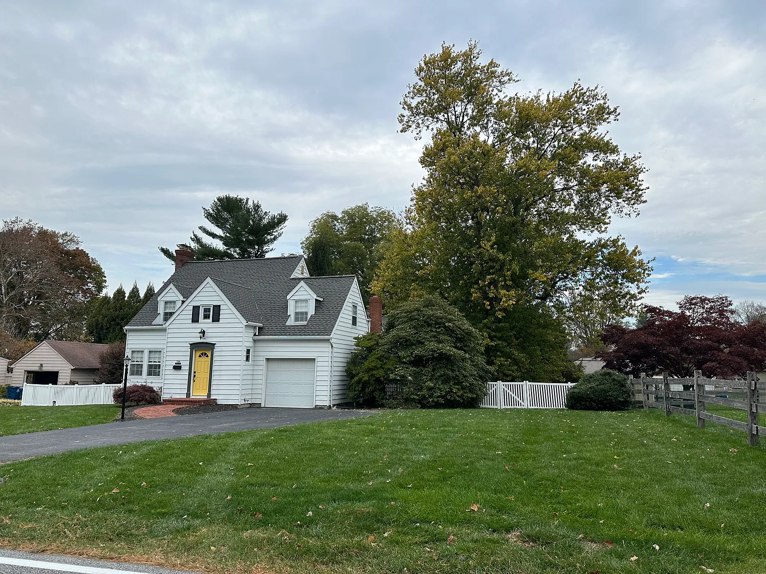 709 Goshen Rd — Photo 1