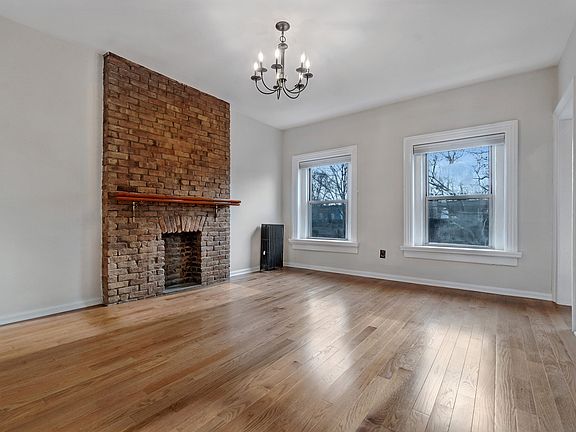 2nd image of 403 Sackett St #3