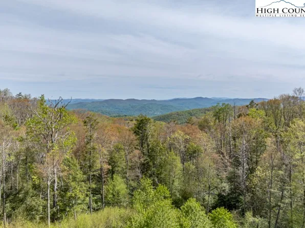 77 N Eagles Nest Trail, Elk Park, NC 28604