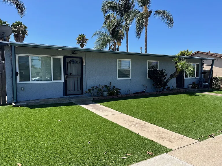 3563 Clairemont Mesa Blvd — Photo 1