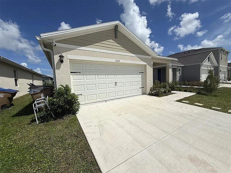 1823 Cacutta Way — Photo 9