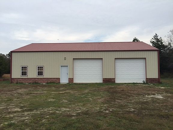 3rd image of 17 Highland Cove Dr