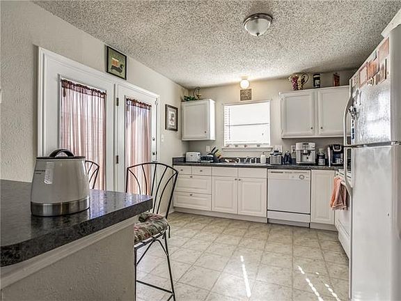 3rd image of 9925 Lone Eagle Dr