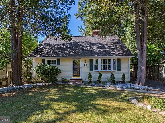 3rd image of 510 Calvin Ln