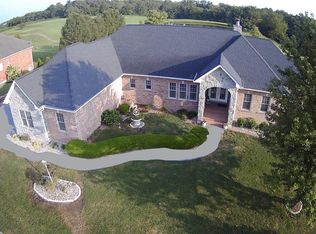 823 Ridge Rd, Waterloo, IL 62298