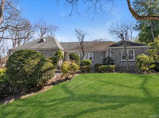 49 The Birches, Roslyn, NY