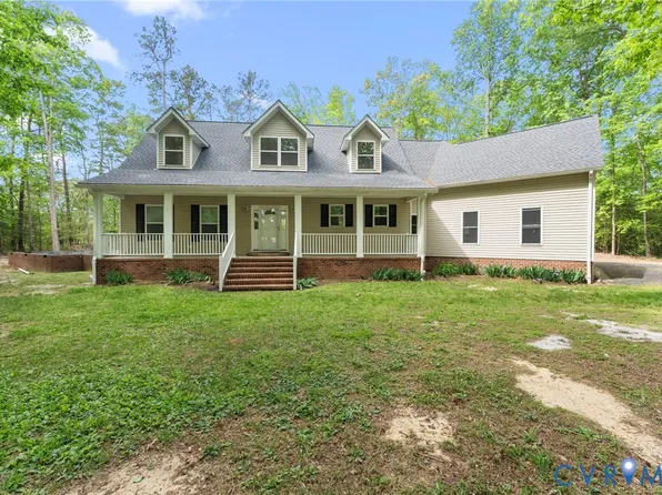 625 Whispering Pines Rd, Lancaster, VA 22503