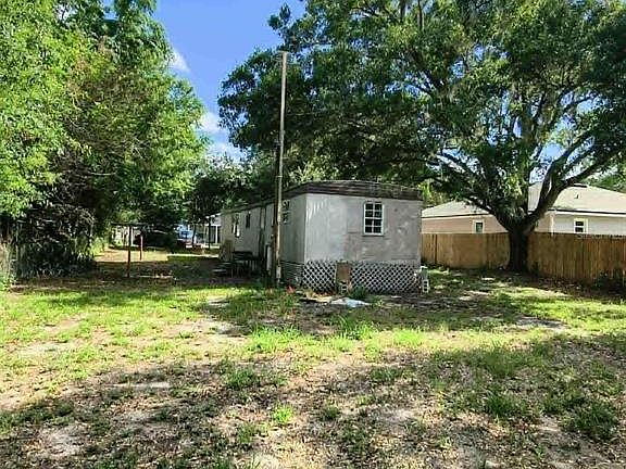 3rd image of 2840 EATON AVENUE