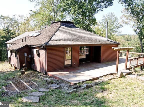 3rd image of 8412 Leeds Manor Rd