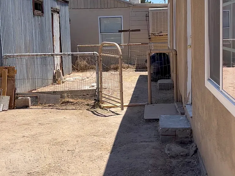 W Williams St — Photo 20