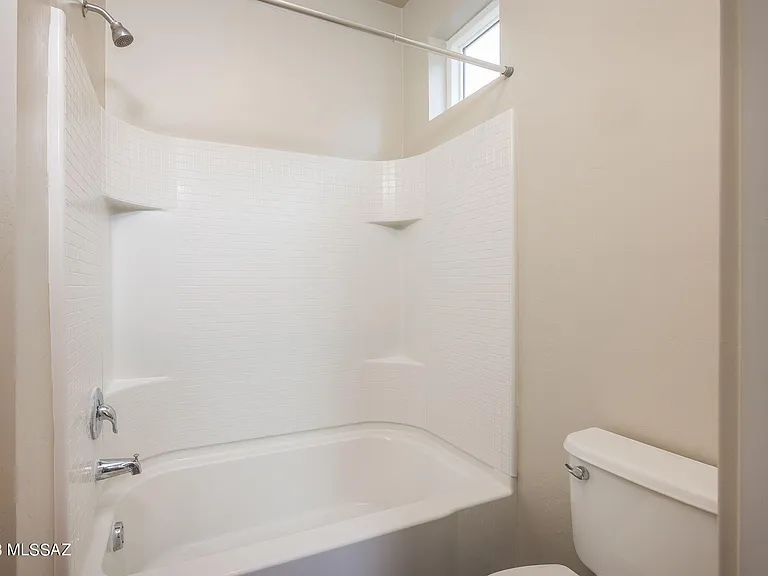 848 E Park Modern Dr — Photo 17