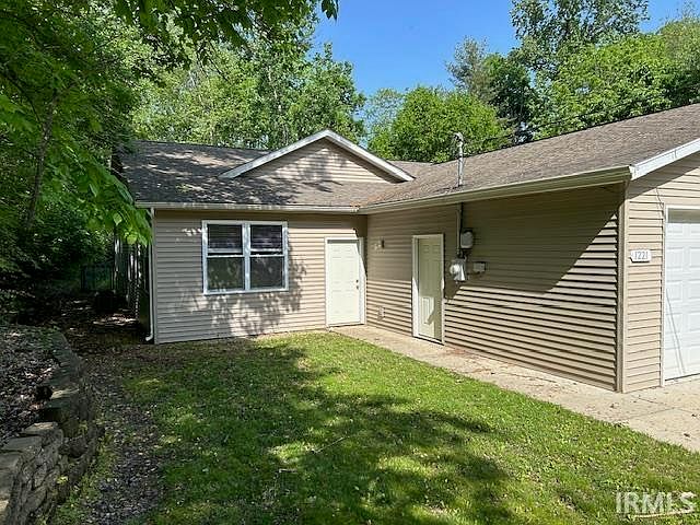 1st image of 1221 N Lindbergh Dr