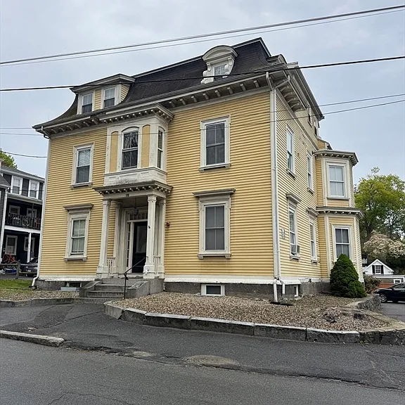 78 Pleasant St #9 — Photo 1