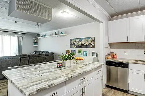 Parkwood Apartments Photo 1