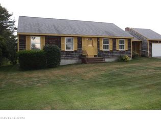 16 Marshview Ave, Kennebunk, ME 04043