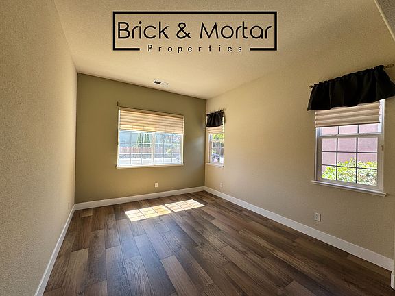 4th image of 716 Grayhawk Dr