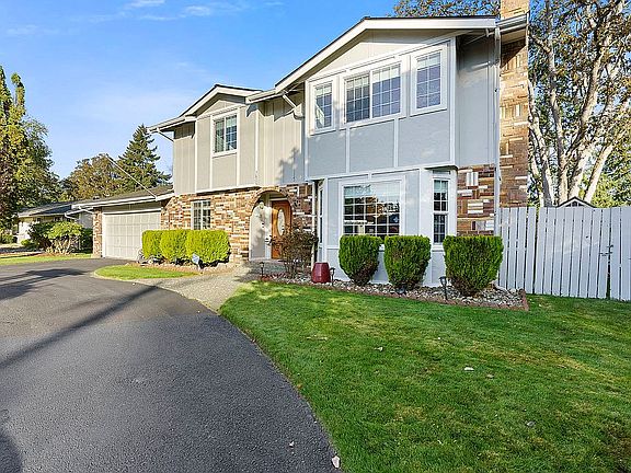 2nd image of 7805 Onyx Dr SW