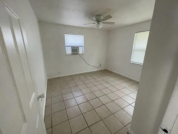 1 bed, 500 sqft, $1,100 — Photo 3