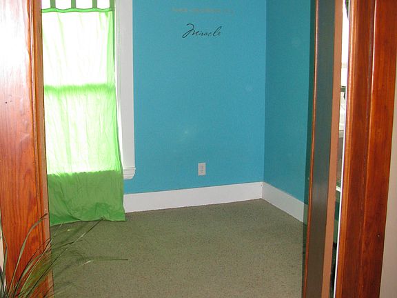 4th image of 941 Nagold St NW