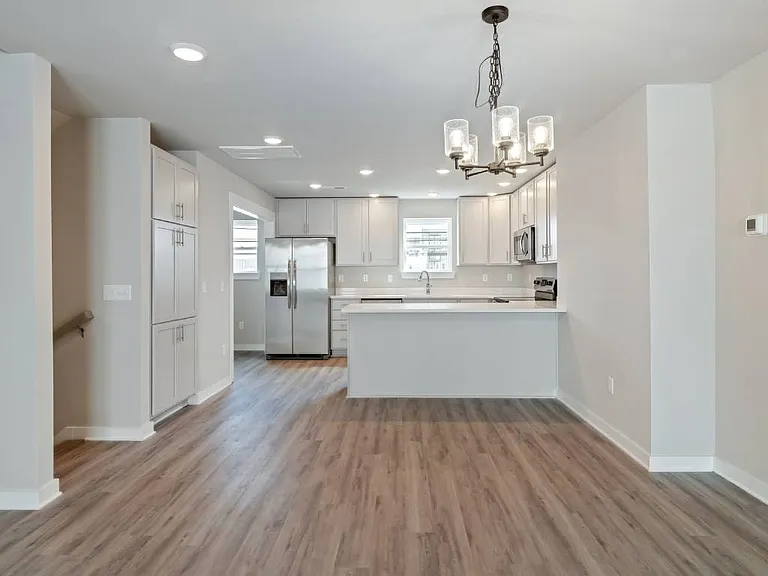 Lookout View Townhomes — Photo 4