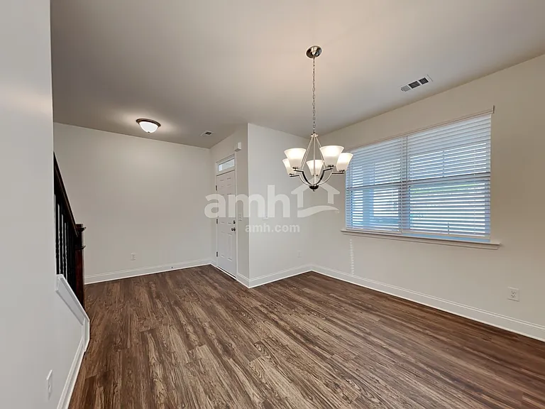 5275 Hudson Valley Dr — Photo 7