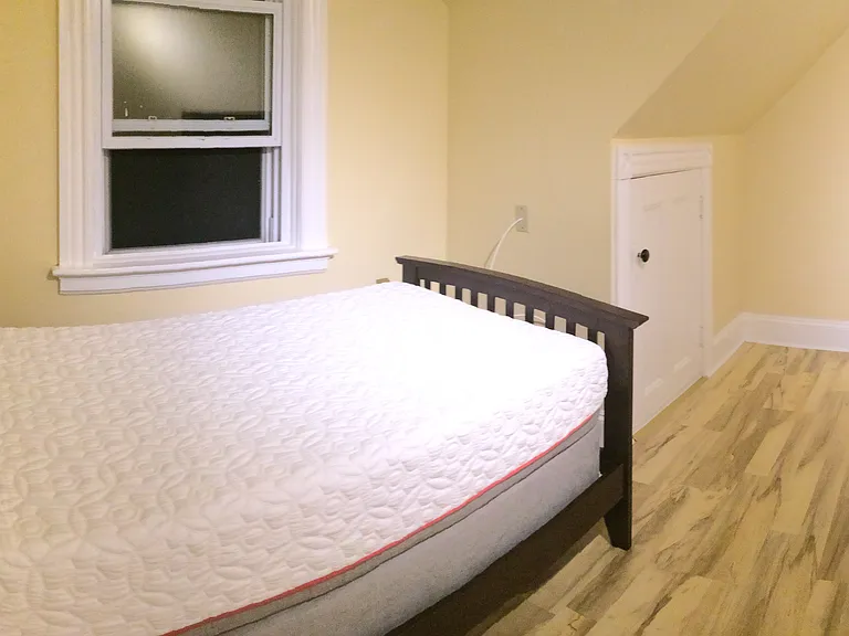 205 Washington Ave — Photo 14
