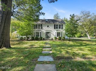 37 Ridgeview Ave, Greenwich, CT 06830