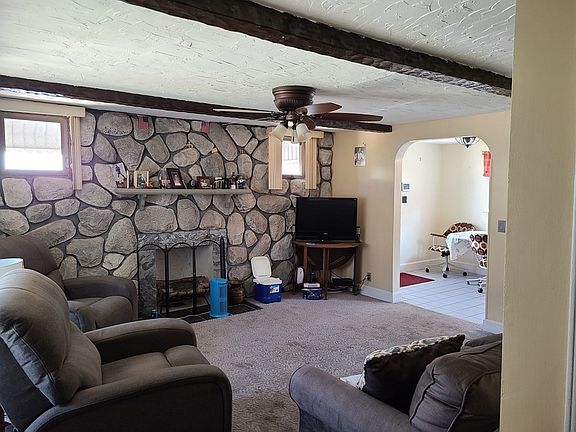 3rd image of 80 Lake St