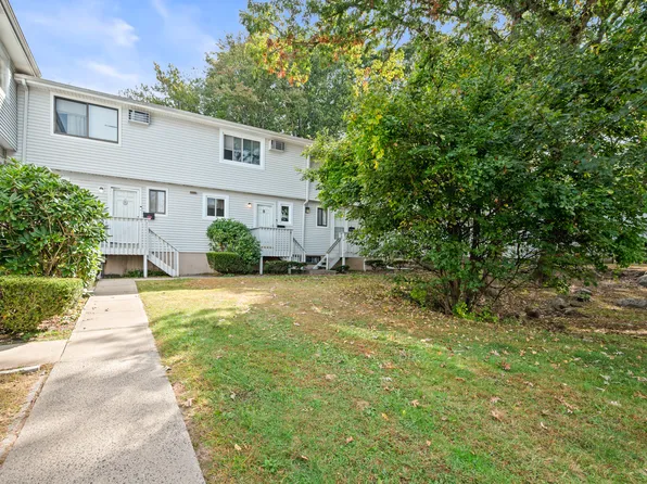 61 Bentwood Drive APT 5, Waterbury, CT 06705