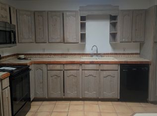 2209 Milton Ct NW, Albuquerque, NM 87104