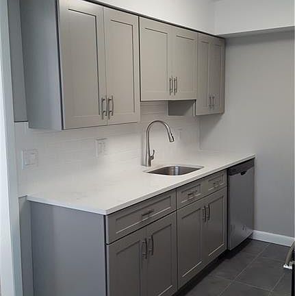 3rd image of 614 Colony Dr #614
