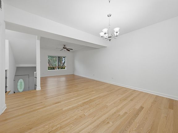 4th image of 7204 W 83rd St