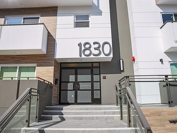 5th image of 1830 Selby Ave #302-C