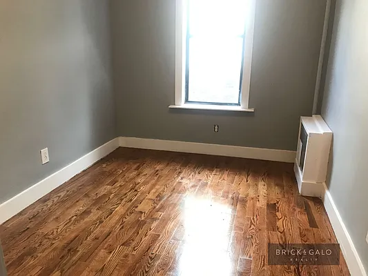 Rented by BRICK & GALO REALTY CORP | media 8