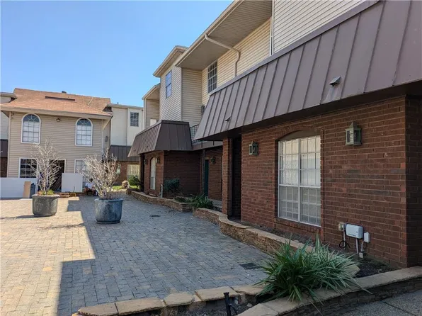 2509 Giuffrias Ave APT 621, Metairie, LA 70001