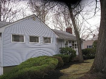 2nd image of 19 Mitchell Ave