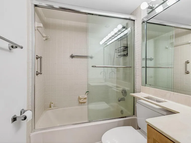 5851 Parkwalk Dr — Photo 57