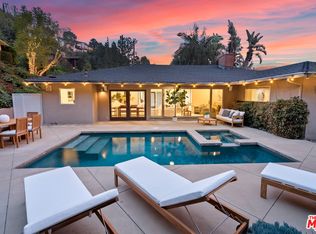 9537 Dalegrove Dr, Beverly Hills, CA 90210