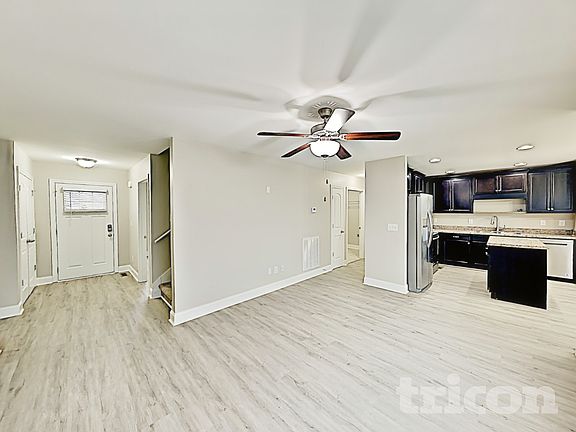 3rd image of 1868 Providence Ct