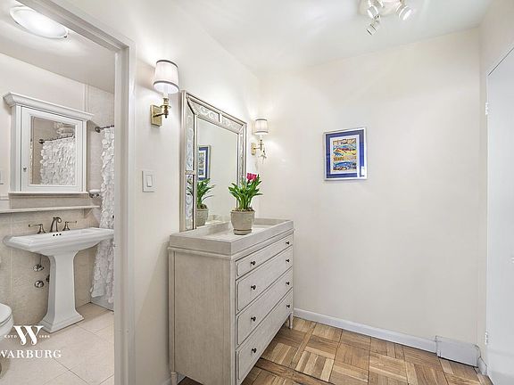 5th image of 420 E 51st St APT 5G