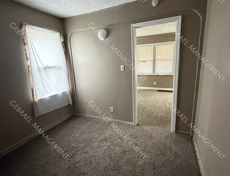 806 Alvord Ave — Photo 11