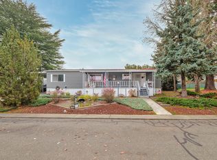 1113 Lee Roze Ln, Grants Pass, OR 97527