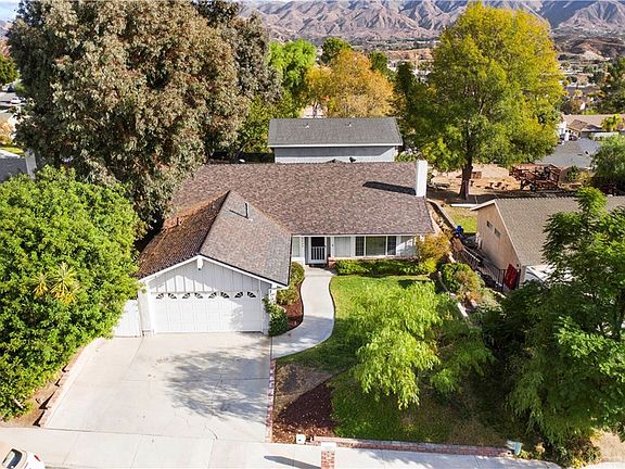 4th image of 28442 Alder Peak Ave