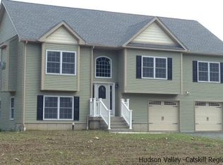 9 Austin Way, Marlboro, NY 12542